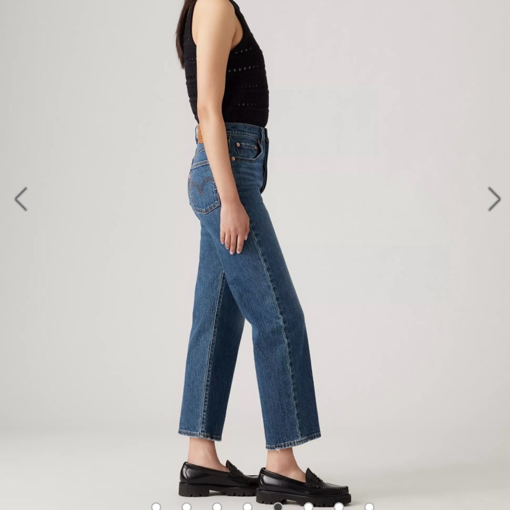 Levi’s Ribcage Straight - Picture 2 of 8